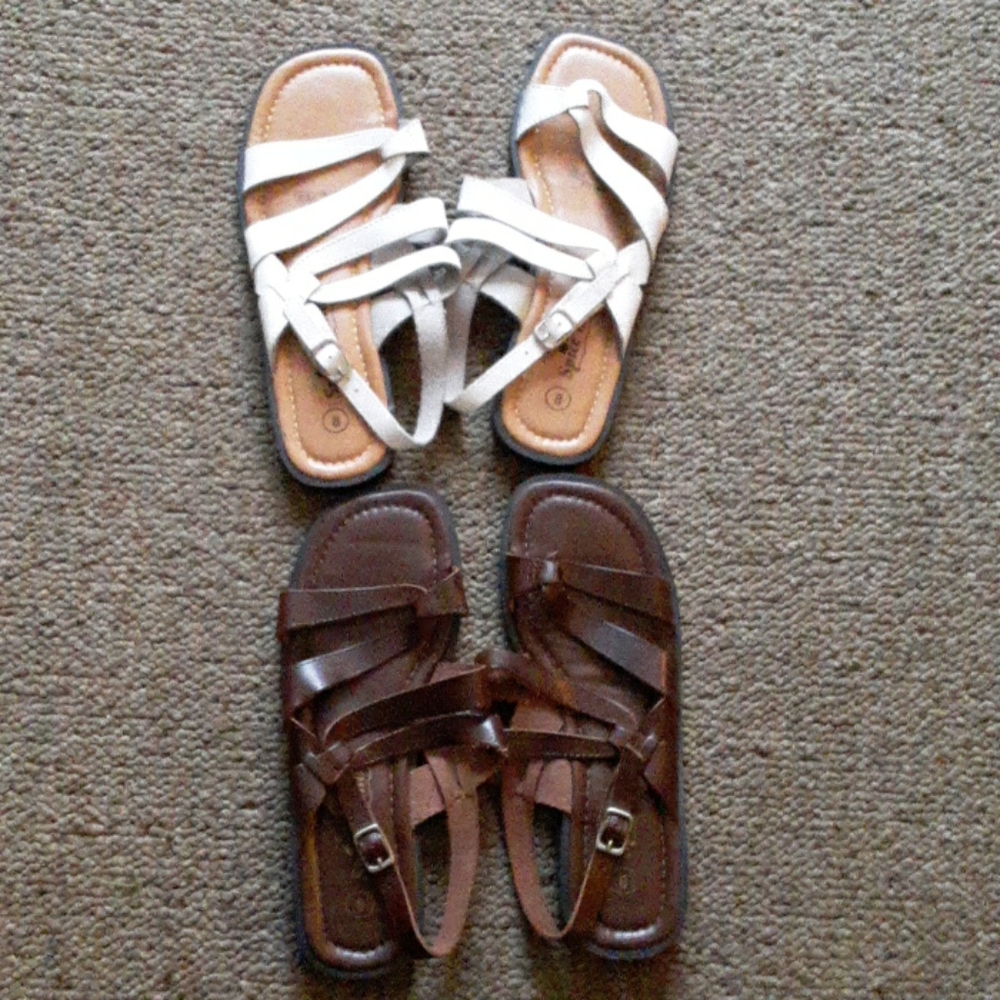 Spice island 2 pair sandals